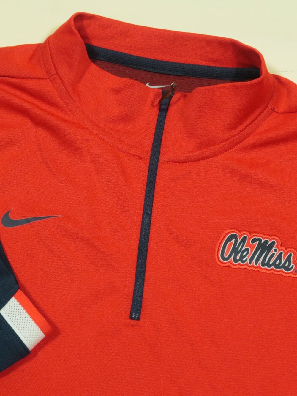 Nike Ole Miss Rebels Sideline 1/4 Zip Pullover Mens L Red Hotty Toddy On Field